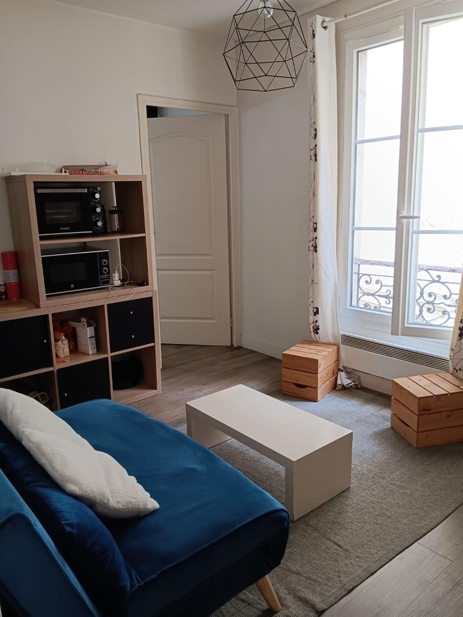 Appartement En Plein Coeur Du 10Eme Et Proche De Plusieurs Gares Paris Exterior photo